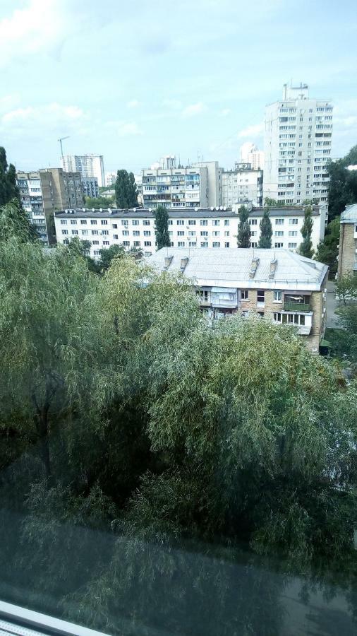 Квартира Рядом Севастопольская Площадь,Добробут,Жуляны Kiev Dış mekan fotoğraf
